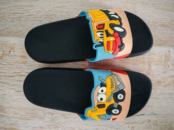 Dětské pantofle vel. 35 - 4