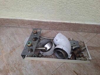 Plynový kotel Vailant VUW INT 242/1E - 4