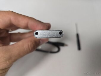 USB adaptér pro M.2 NVME SSD šedý nový - 4