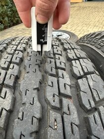 Kola Jeep Wrangler - 4