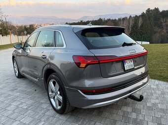 2021 Audi E tron 50 Premium - 4