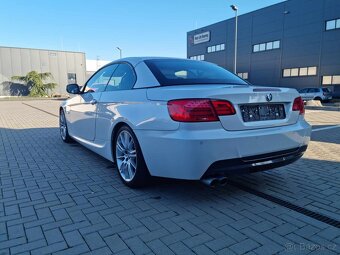 BMW E93 LCI 330I 200kW 6 st. Manuál Tovární M Paket Cabrio - 4