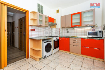 Prodej bytu 2+1, 75 m², Pardubice, ul. Štrossova - 4