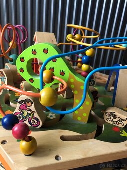 Interaktivní hrací centrum Youniversity zn. B- toys - 4