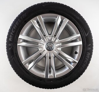 Volkswagen Golf - Originání 17" alu kola - Letní pneu - 4