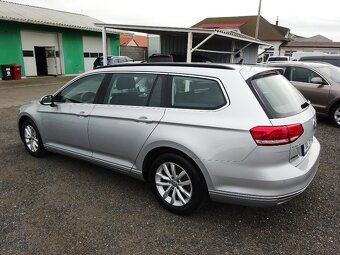 VW PASSAT Variant Comfort 2,0 TDI 110kW+DSG-2.Maj.+Serviska - 4