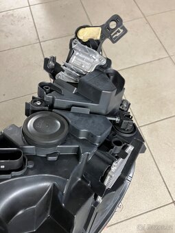 VW GOLF 8 VIII - lampy led - Nové - 4