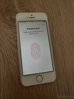 Apple iPhone SE 1. Generace 32GB - 4