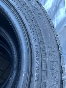 Zimní pneu NOKIAN 215/65 R16C - 4
