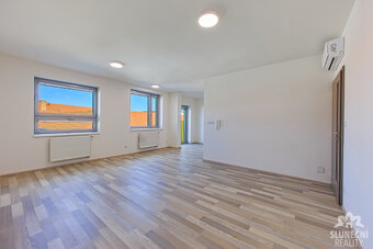 Pronájem bytu 2+kk s balkonem, 59 m², Uherské Hradiště - Šes - 4