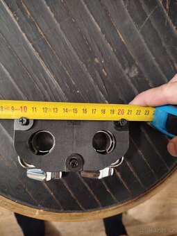 Příruba na kopák - 4