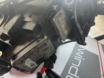 8K0941029C Levý přední bixenon Audi A4 B8 - 4