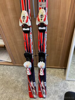 LYŽE ATOMIC SX 1 - 168 cm + VÁZÁNÍ: EVOX 310 Prodám použité - 4