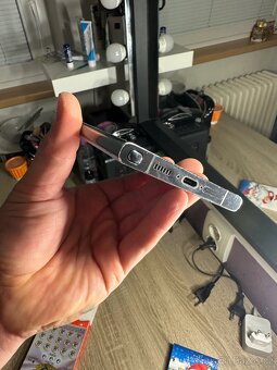 Samsung S23 Ultra 256gb/8gb - 4