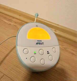 Digitální chůvička Philips Avent SCD 560 - 4