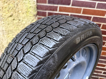 Sada pneu 205/55/16, cena za sadu 3000,- Kč - 4