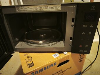 Mikrovlnná trouba LG - 4