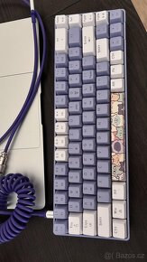 mechanická klávesnice fialová - 4