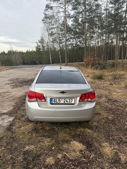 Chevrolet Cruze - 4