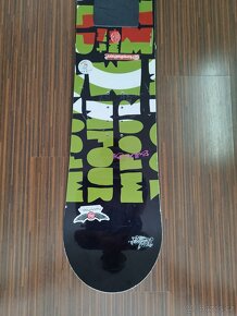 Prodám SNOWBOARD + boty BURTON Coco White - 4