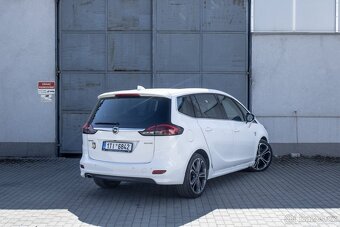 Opel Zafira OPC - 4