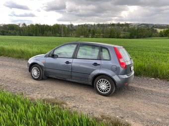 Ford fiesta - 4