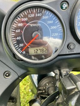 Kawasaki ER 6 - 4