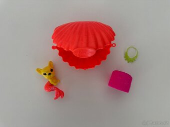 Barbie Color Reveal - 4