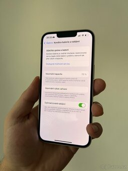 iPhone 13 bílý, 128 GB - 4