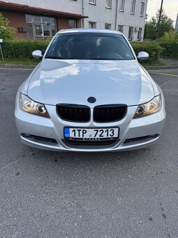 BMW e90 320D 2007 - 4