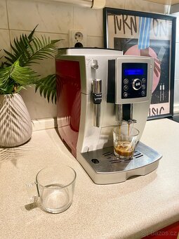 Kávovar Delonghi Magnifica ECAM - 4