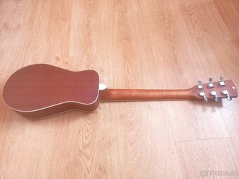 Prodej malé cestovní kytary, málo hraná, jako nová - 4