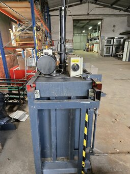 PRODÁM: hydraulický paketovací lis L5-2 - 4