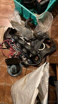 Komplet dílů Škoda 1000 MB – nádrž, světla, budíky, kabeláž, - 4