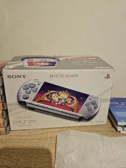 Konzole Sony PSP 3004 Mystic Silver + hry krabice pouze - 4