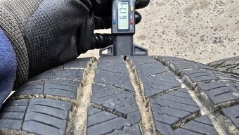 Zimní pneu 205/50/17 Barum - 4