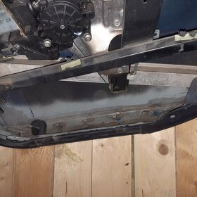 PZ dveře audi a6 c5 sedan - 4