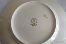 Sada talířů se světským motivem - 4