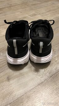 Nike dámské běžecké boty, 38.5 - 4