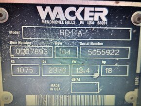 silniční vibrační válec WACKER RD 11A - 4