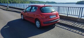 Peugeot 207 1.4 benzín, klima, 5 dveří, koupen v ČR - 4