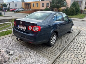 Volkswagen JETTA - 4