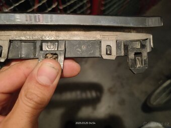 Ledvinky Predni maska bmw e60 - 4