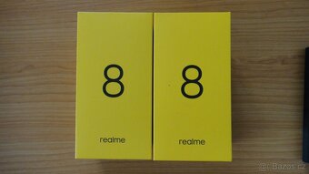 2 x REALME 8 - 4