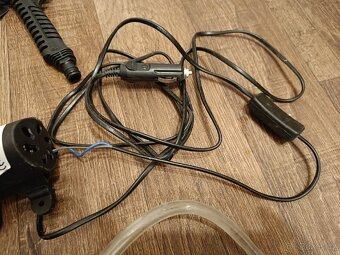 Vysokotlaká myčka AKU 12V - 4