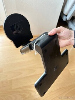 Stojan na obrazovku HP - 4