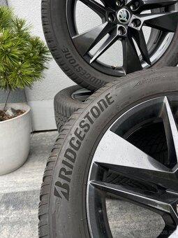 Originál Škoda 215/55 R17 - 4