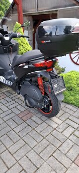 Piaggio MP3 300 HPE SPORT - 4