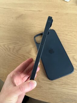 iPhone 14 - 4