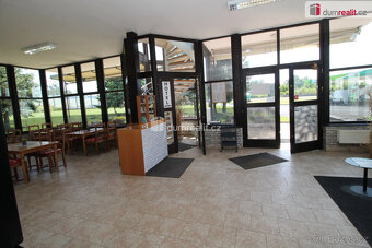 Zavedený hotel s restaurací přímo na sjezdu u dálnice u Cheb - 4